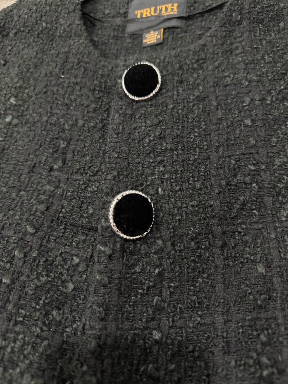 Woman’s jacket - Picture 4 of 4